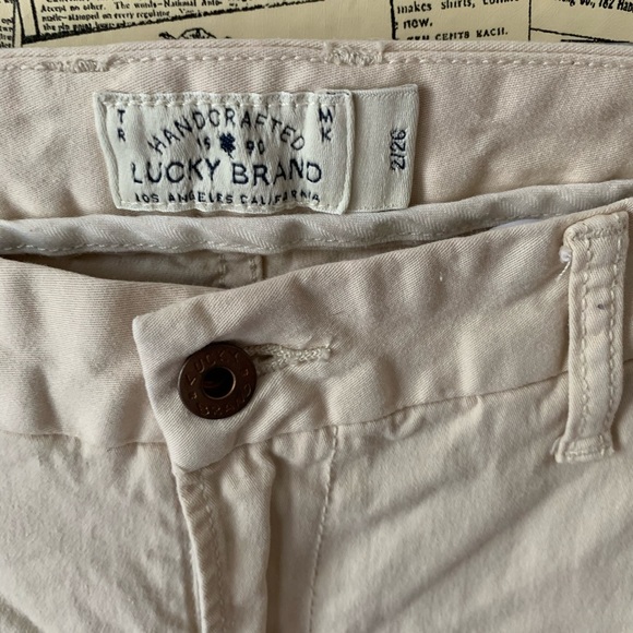 Lucky brand beige pants SZ 2 / 26 ripped style - Picture 4 of 9